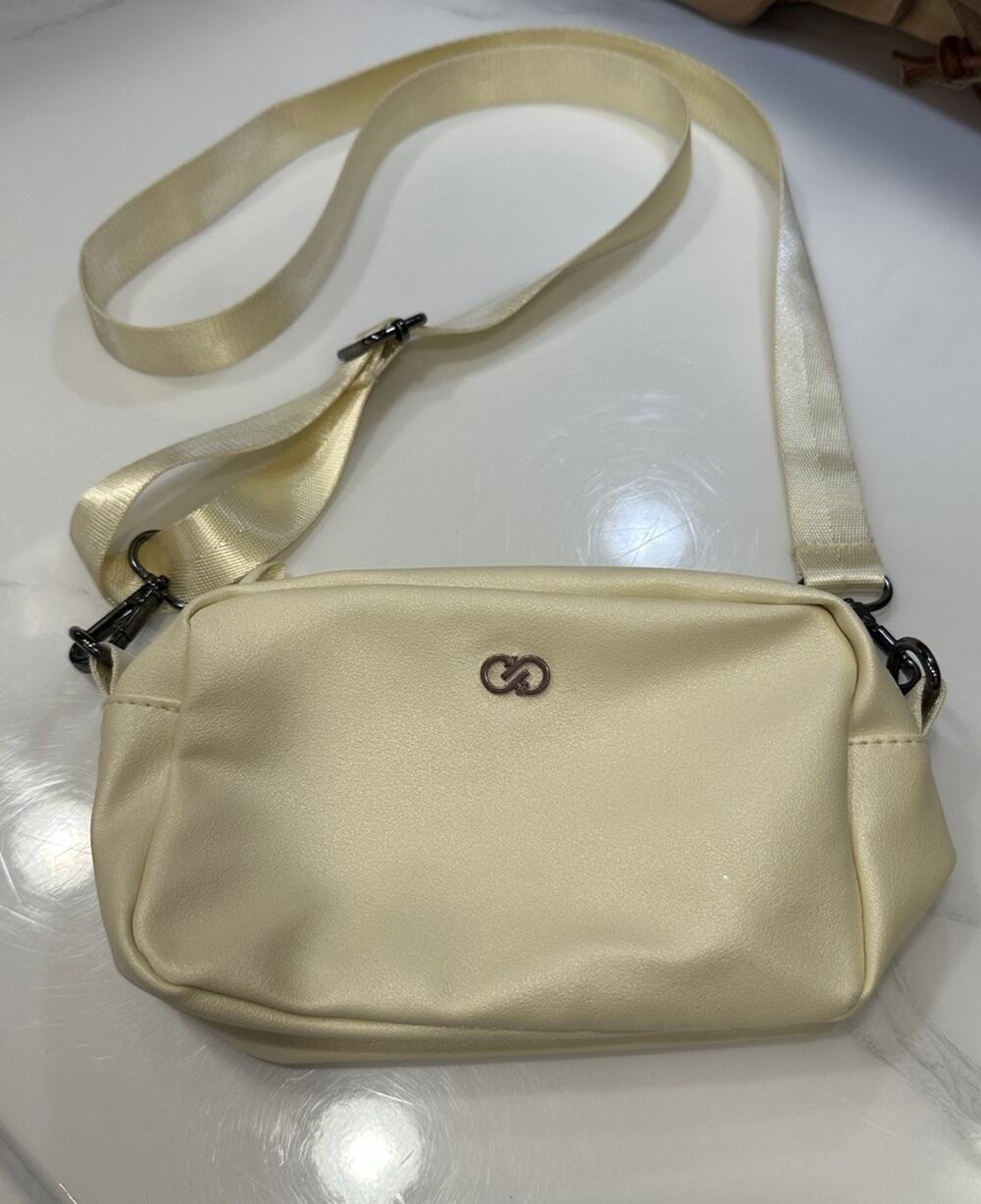 Calia By Carrie Underwood Belt Bag Crossbody FannyPack Pale Yellow Athleisure